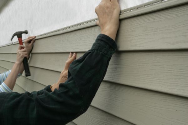Cost of Insulated Siding Installation in Oceanside