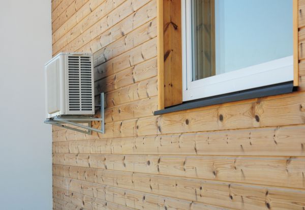Cost of Pine Wood Siding Installation in Oceanside