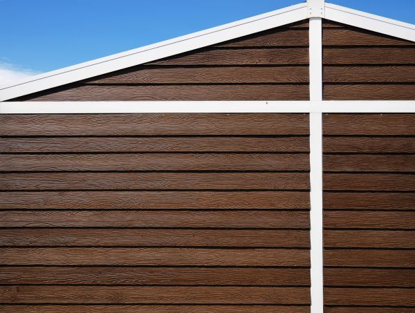 Cost of Hardwood Siding Installation in Oceanside