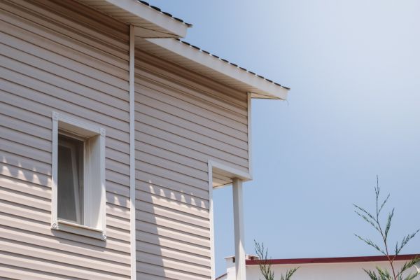 Cost of Vinyl Siding Repair in Oceanside
